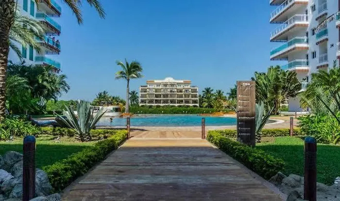 Marina Lux Condo